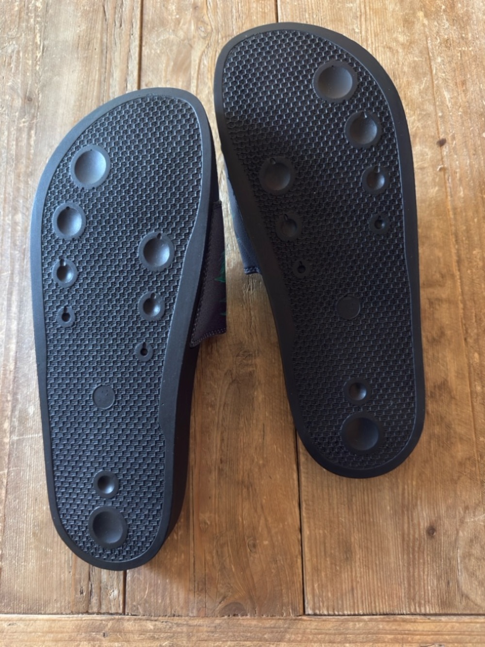 Johnny Was Black Slide Sandals with Green Tropical Leopard Print - Picture 4 of 5